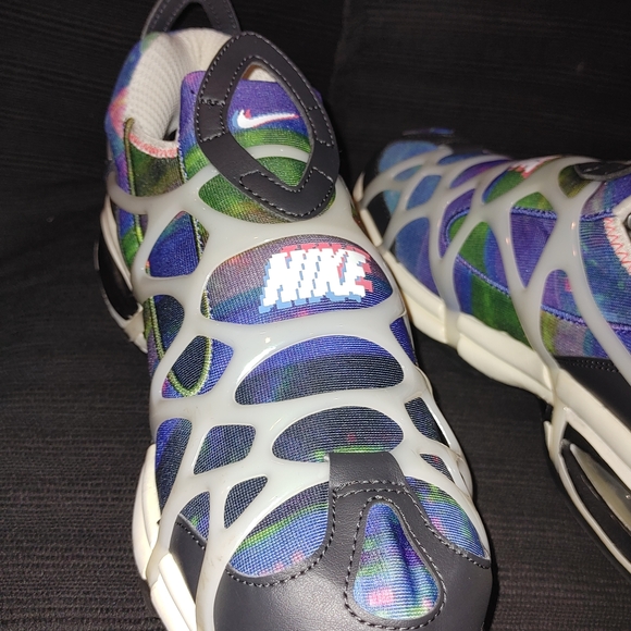 Nike Multicolor Athletic Shoes - Picture 10 of 11